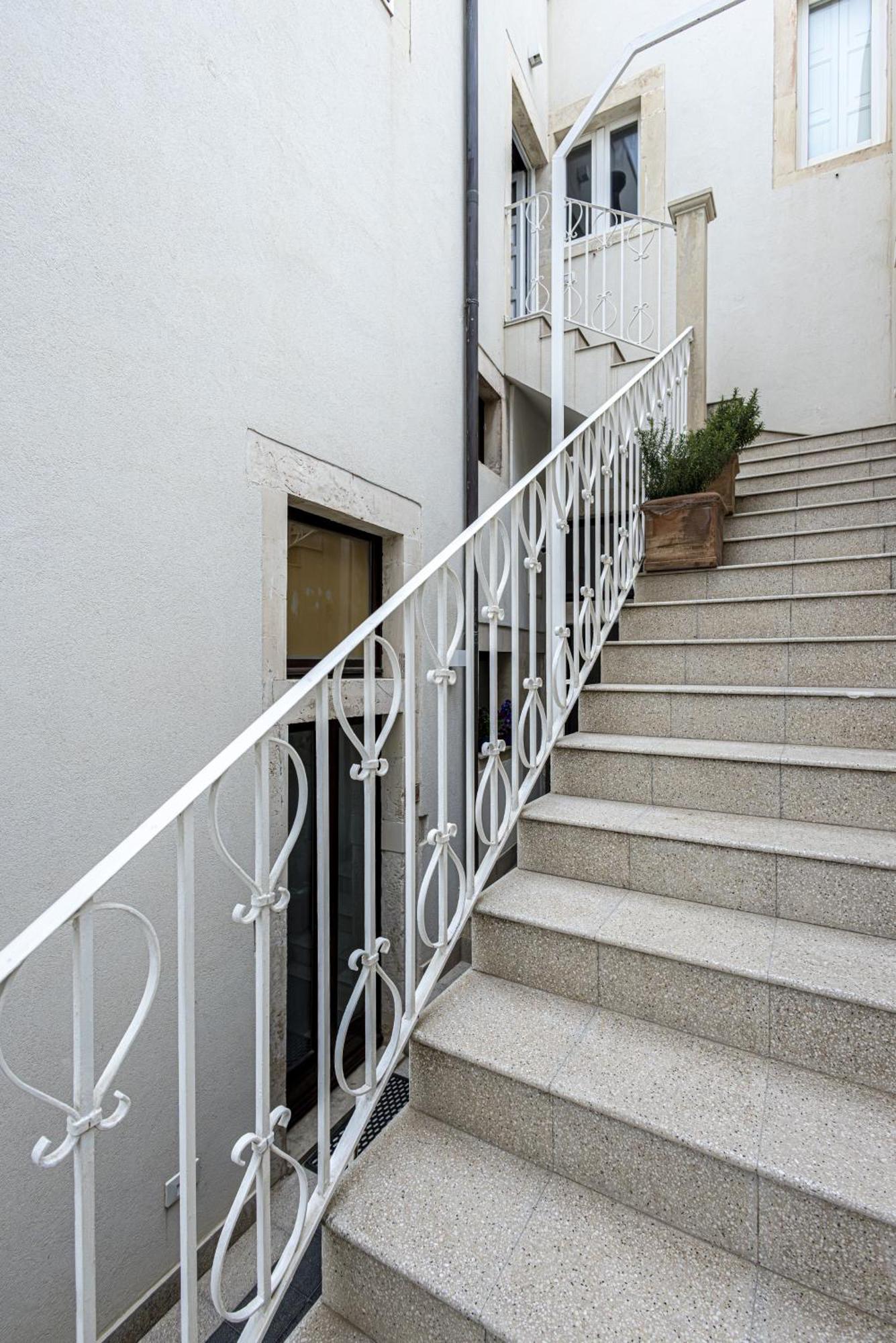 Lakkios Charming Suites And Rooms Συρακούσες Εξωτερικό φωτογραφία