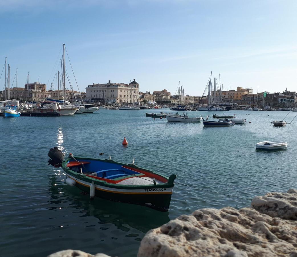 Lakkios Charming Suites And Rooms Συρακούσες Εξωτερικό φωτογραφία